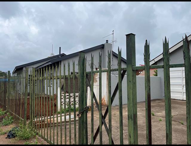 4 BEDROOM FREEHOLD FOR SALE IN EDENDALE